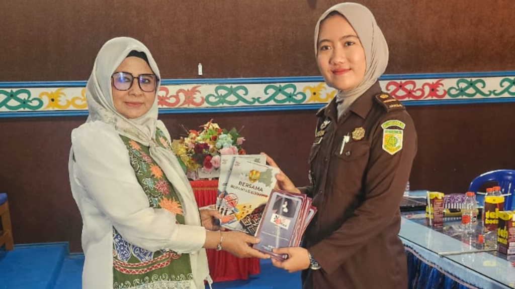 PENERANGAN HUKUM KEJAKSAAN TINGGI KALIMANTAN TENGAH